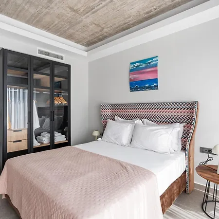 Ionian Grand - Helena