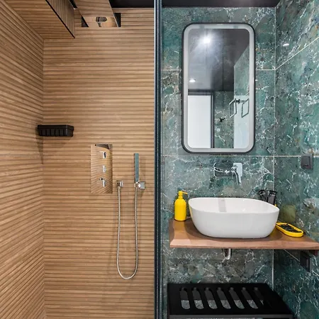 Ionian Grand - Helena Lygia (Lefkada)